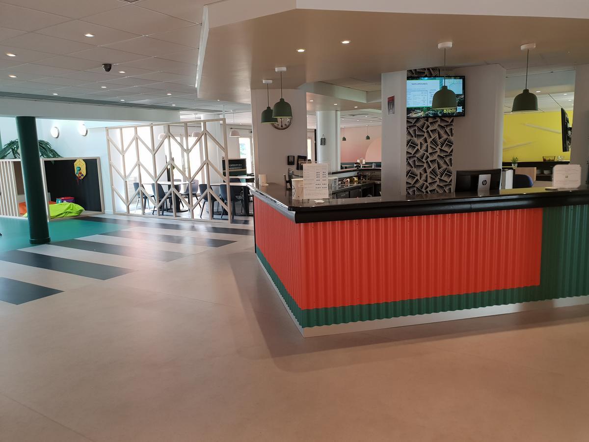 Отель Ibis Styles Marseille Plan De Campagne Ле-Пенн-Мирабо Экстерьер фото