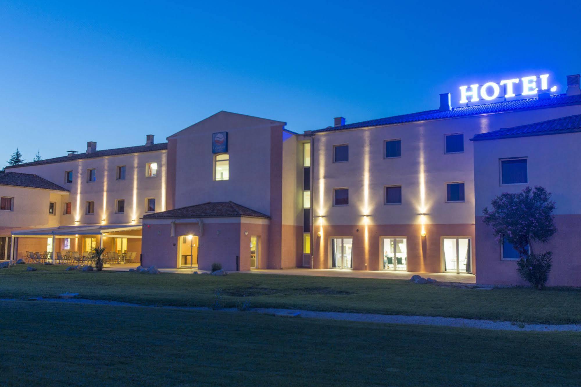Отель Ibis Styles Marseille Plan De Campagne Ле-Пенн-Мирабо Экстерьер фото